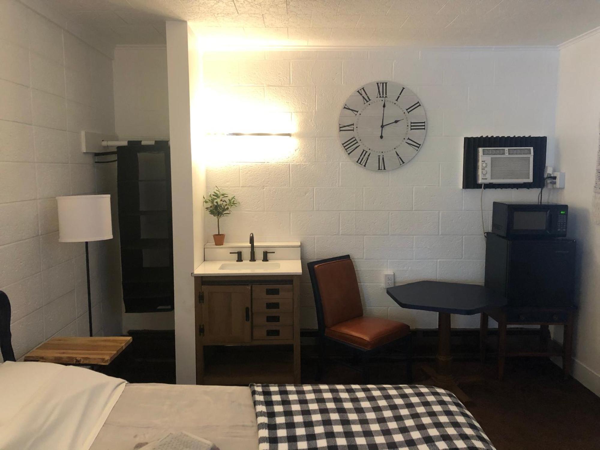 Rolling Hills Motel Wantage